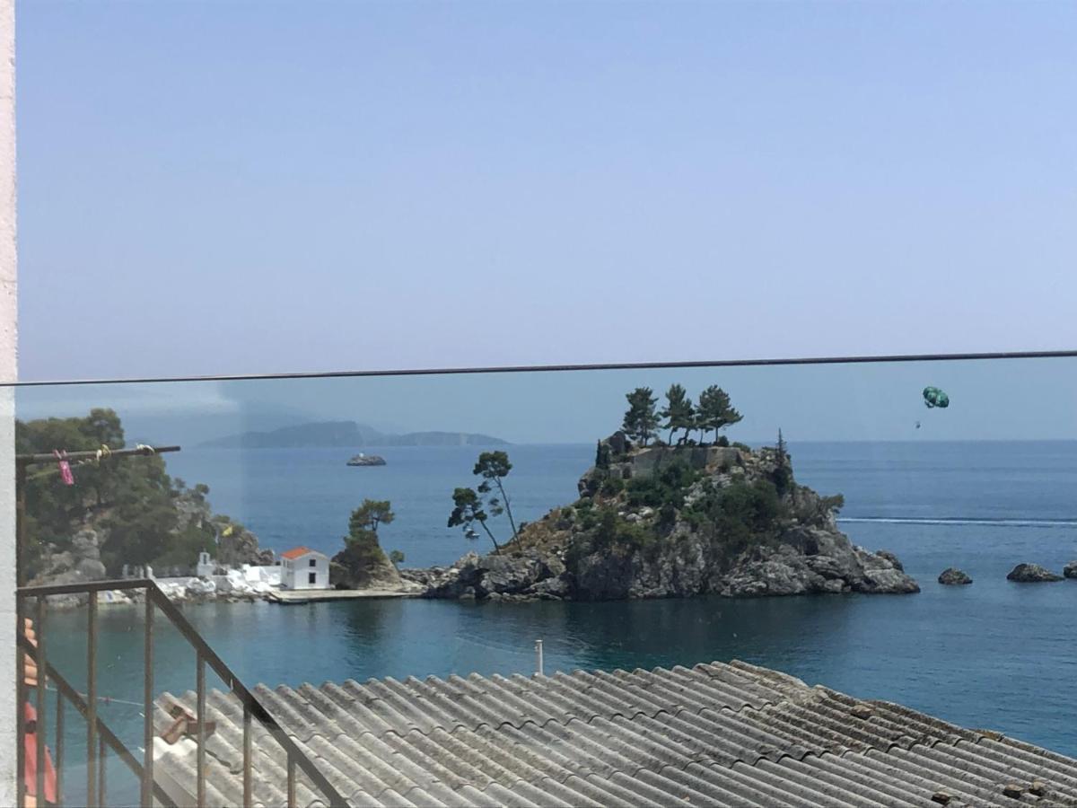 Blaue Welle Haus Apartment Parga Exterior photo